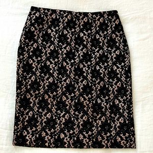🌟HP🌟NWOT Talbots Lace Pencil Skirt